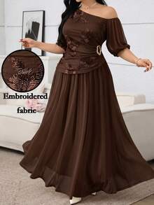 Modelyn Conjunto de 2 piezas casual para uso diario para mujer talla grande con top fruncido de hombro asimétrico con decoración metálica y falda de jacquard - Café integral - Ver 3