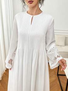 Yasmyna Camicia lunga tradizionale da donna con patchwork in pizzo e pieghe - Bianco - Visualizzare 1