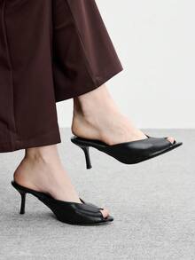 CUCCOO BIZCHIC 女款春夏新款經典職場簡約百搭浪漫性感尖頭穆勒高跟涼鞋 - 黑色 - 查看 1