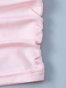 SHEIN Tween女孩粉色對比領褶皺短袖上衣與褶皺迷你裙2件套，對比圓領短袖側褶皺短版上衣與高腰褶皺迷你裙，親膚彈性面料，甜美女孩風童裝，夏季日常穿著，校園穿搭，小眾設計兒童套裝 - 粉色 - 查看 4