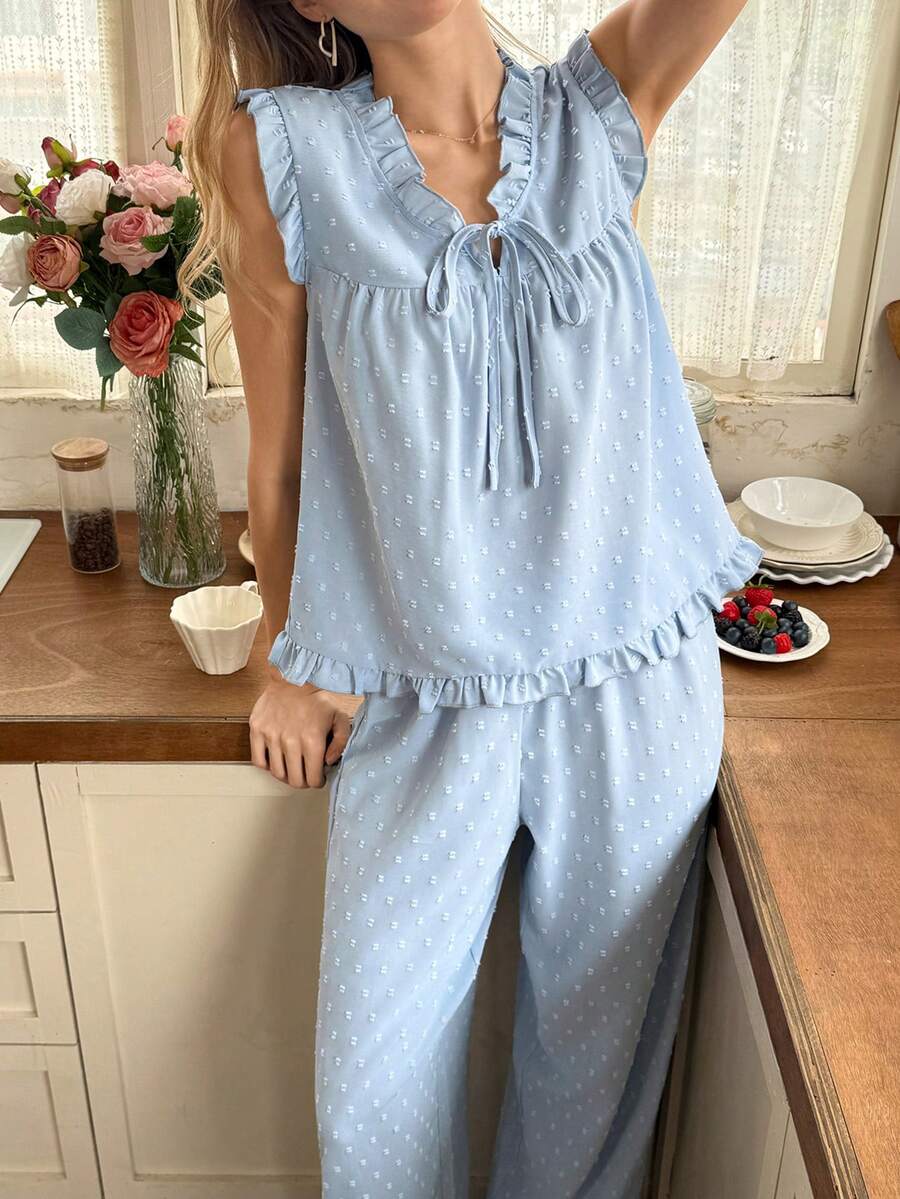Snug Reverie 藍色提花V領荷葉邊無袖上衣與長褲女款睡衣套裝 - 藍色 - 查看 1