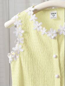 SHEIN Young Girl Knitted Solid Color Patchwork Contrast Color Floral Ribbon Casual Vest - Yellow - View 4