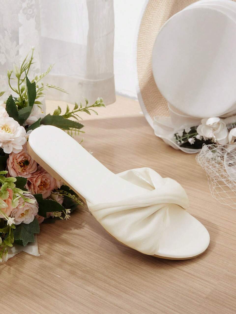 CUCCOO HITCHD Women's Shoes Fashion Round Toe Open-Toed Bow Mesh Embroidery Flat Sandals Women's Casual Comfortable Versatile Slippers