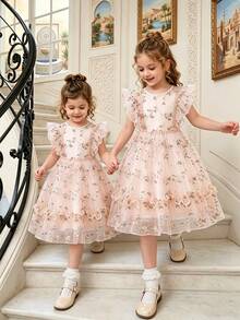 SHEIN Glamorique Kids 刺繡公主洋裝，小飛袖收腰修身正式洋裝，適合女嬰，夏季婚禮新娘派對，粉色花卉，可愛優雅 - 彩色 - 查看 5