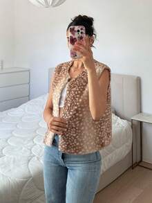 SHEIN EZwear 復古70年代優雅休閒街頭風棕色與白色波點人造毛無袖背心，生日旅行杜拜假期冬季日常穿搭 - 摩卡棕 - 查看 12