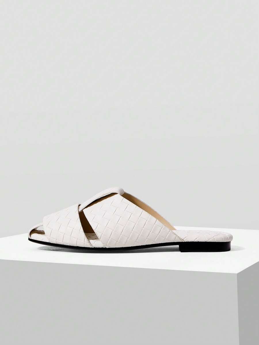MOTF PREMIUM BEIGE LEATHER ROUND TOE CASUAL SIMPLE COMMUTER WOMEN'S FLAT SANDALS - Beige 1 - View 2