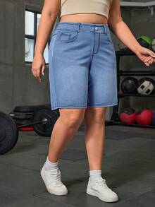 Flexra Plus Size Women's Casual Old Money Style Stretch Straight Leg Denim Shorts - Light Wash - View 6