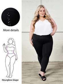 Hourglow Celana Panjang Slim Fit Ukuran Plus dengan Garis Samping Hitam dan Mutiara Putih, untuk Bentuk Tubuh Jam Pasir - Hitam - View 1