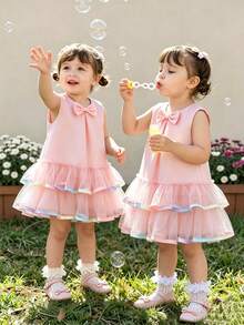 SHEIN Glamorique Kids 女嬰無袖粉色緞面柔軟薄紗漸層緞帶波浪裙襬洋裝，適合嬰兒生日派對、週歲宴會、家庭聚會、婚禮、日常出遊、拍照、夏季洋裝、畢業舞會洋裝 - 粉色 - 查看 3