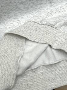 Flirla 大尺碼女款刺繡圓領保暖內裡休閒衛衣，秋冬款 - 淺灰色 - 查看 4