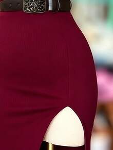SuriyaCove Fashionable Minimalist Plus Size Women's Slit Design Long Dress, Gift For Friends - Burgundy - View 3