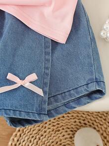 SHEIN Playful Pals 2件組少女粉色蝴蝶結刺繡彈性圓領短袖T恤 + 彈性腰水洗藍色牛仔裙褲，休閒可愛甜美韓風套裝，適合夏季日常穿著、上學、購物、公園野餐、遊樂園、度假等場合 - 粉色 - 查看 11
