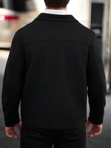 Manfinity CasualCool 男士成熟休閒純色大衣，適合日常辦公、通勤、週末外出等多種場合。這件外套是男士衣櫥中不可或缺的百搭單品，非常適合作為送給男友或丈夫的禮物 - 黑色 - 查看 2