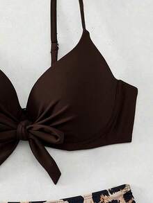 SHEIN Swim Swim Lushoire 2件式成熟時尚性感熱帶風女款泳衣，巧克力棕米色純色繫繩上衣與花卉印花短褲套裝 - 棕色 - 查看 6