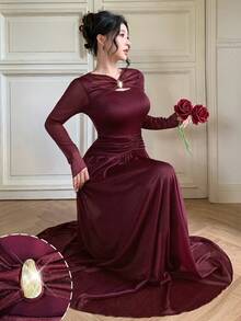 Modelyn Elegant Women's Banquet Dress With Design-Driven Solid Color Mesh, Metal Buckle Decoration, Pleated Slimming Long Sleeve And Flared Hem - Burgundy - View 5