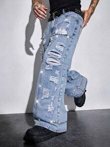 ROMWE MEN Celana Jeans Pria Gaya Y2K Model Lebar, Jeans Biru Muda Pudar dengan Efek Sobek dan Usang, Hiasan Rivet Warna-warni, Jeans Gaya Kargo Longgar Gaya Jalanan, Jeans Pria untuk Semua Musim. - Biru - View 1