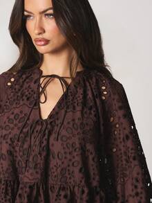 MISSGUIDED Broderie Anglaise Lace Up Two Piece Coordinating Set With Balloon Sleeves And Eyelet Cutout Details For Summer - Brown - View 4