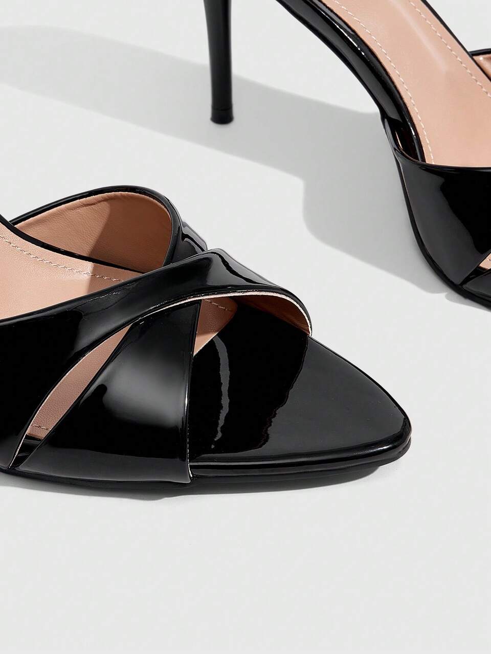 CUCCOO SZL Pointed Stiletto Black Open-Toed Women's High-Heeled Sandals Slippers Fashionable Sexy Elegant Party Banquet With Skirt Fish Mouth Women's Sandals