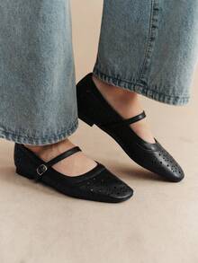 Rosivie Sepatu Flat Wanita - Hitam - View 1