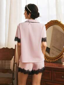 Côtesoire 法式優雅浪漫對比色蕾絲拼接翻領前開襟女款家居睡衣套裝 - 淺粉色 - 查看 2