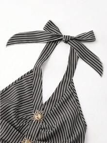 SHEIN PariChic 女款條紋金屬裝飾百褶休閒 70s 90s 派對日常約會掛脖洋裝 黑白條紋夏季 - 黑與白 - 查看 6
