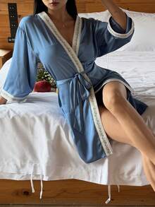 DAZY 夏秋度假風編織帶拼接亮面緞面女款睡袍睡衣 - 藍色 - 查看 4
