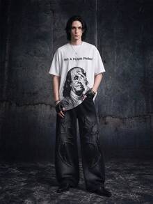 Vyqestra Men's Letter & Figure Print Round Neck Short Sleeve T-Shirt - White - View 3