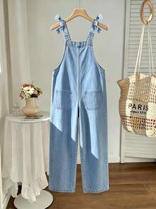 SHEIN Tween Girls Denim Overalls And Jumpsuits, Cute Sweet Casual Fashion School Style Outfit Recommendation! Classic Washed Blue Denim Comfortable Fabric, Side Button Opening Design For Easy On And Off, Wide Leg Design To Flatter Leg Shape. Front Pocket + Heart-Shaped Applique Embroidery Design, Sweet And Eye-Catching, Whether For Daily Outings, School Casual, Weekend Trips, Back To School Season, Return To School Season, Travel And Vacation, Let Your Child's Every Day Be Filled With Fashion And Vitality! - Blue - View 1