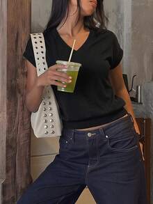 SHEIN PETITE Women's Solid Color V-Neck Short Sleeve Casual Versatile T-Shirt,Petite Women City Break Black Summer - Black - View 4