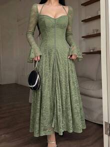 Feyla Vestido elegante de encaje de longitud media con cuello de corazón y mangas acampanadas para mujer - Verde - Ver 4