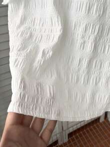Tseoso 女款黑白紋理上衣－荷葉邊、貝殼刺繡；上班早午餐度假；夏/秋；返校波希米亞休閒風 - 白色 - 查看 6