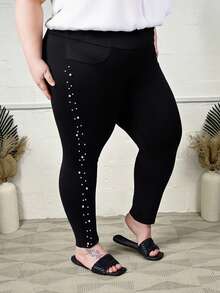 Hourglow Celana Panjang Slim Fit Ukuran Plus dengan Garis Samping Hitam dan Mutiara Putih, untuk Bentuk Tubuh Jam Pasir - Hitam - View 4