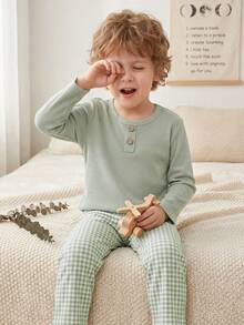 SHEIN Vintaside Kids Boys Fall Autumn/Winter ' Classic Minimalist Casual Daily Home Premium Soft Skin-Friendly Knit Ribbed Solid Light Gray-Green Fabric Round Neck Set - Green - View 7
