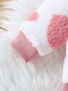 SHEIN Vintaside Kids 嬰兒毛絨套裝，加厚珊瑚絨連帽套裝附袋，可愛粉色與白色條紋愛心設計，秋冬家庭親子搭配校園風 - 白色 - 查看 12