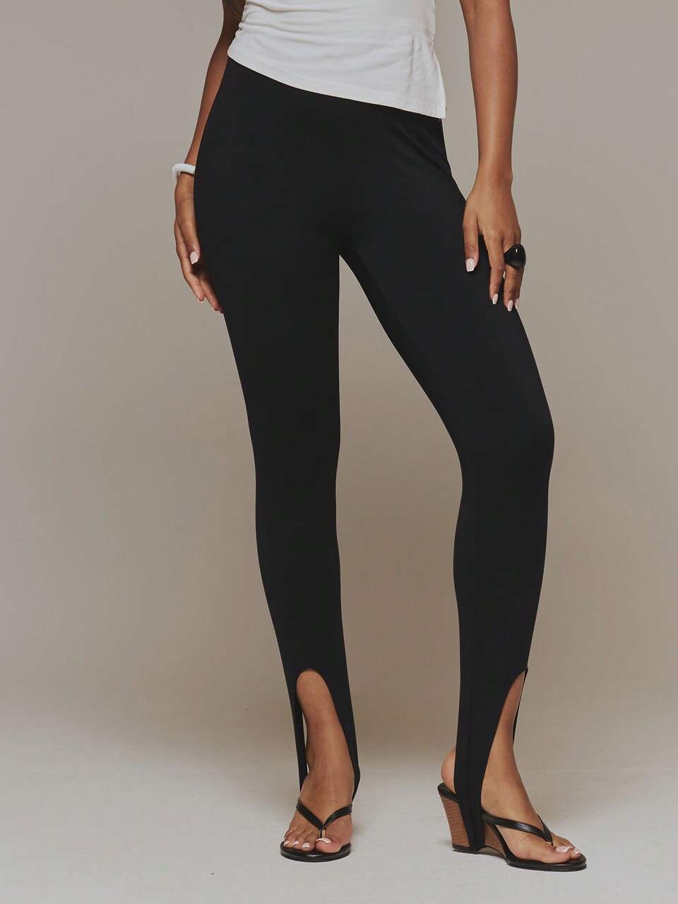 Schwarze Leggings mit tiefem Taillen-Detail, Sommer Herbst Winter Tagesoutfit für Damen