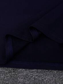 SHEIN Vintaside Kids 2件組男孩睡衣套裝 白色與藍色條紋長褲 白色字母印花圓領長袖長褲睡衣，透氣親膚柔軟材質，適合春秋穿著，也是最適合送給孩子的節日禮物 - 藏蓝色 - 查看 6