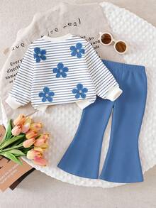 SHEIN Playful Pals 2件組女嬰秋冬可愛3D刺繡大花對比色條紋印花簡約羅紋圓領衛衣與百搭時尚喇叭褲套裝，戶外可愛秋冬女嬰服飾，韓風，返校季 - 彩色 - 查看 3