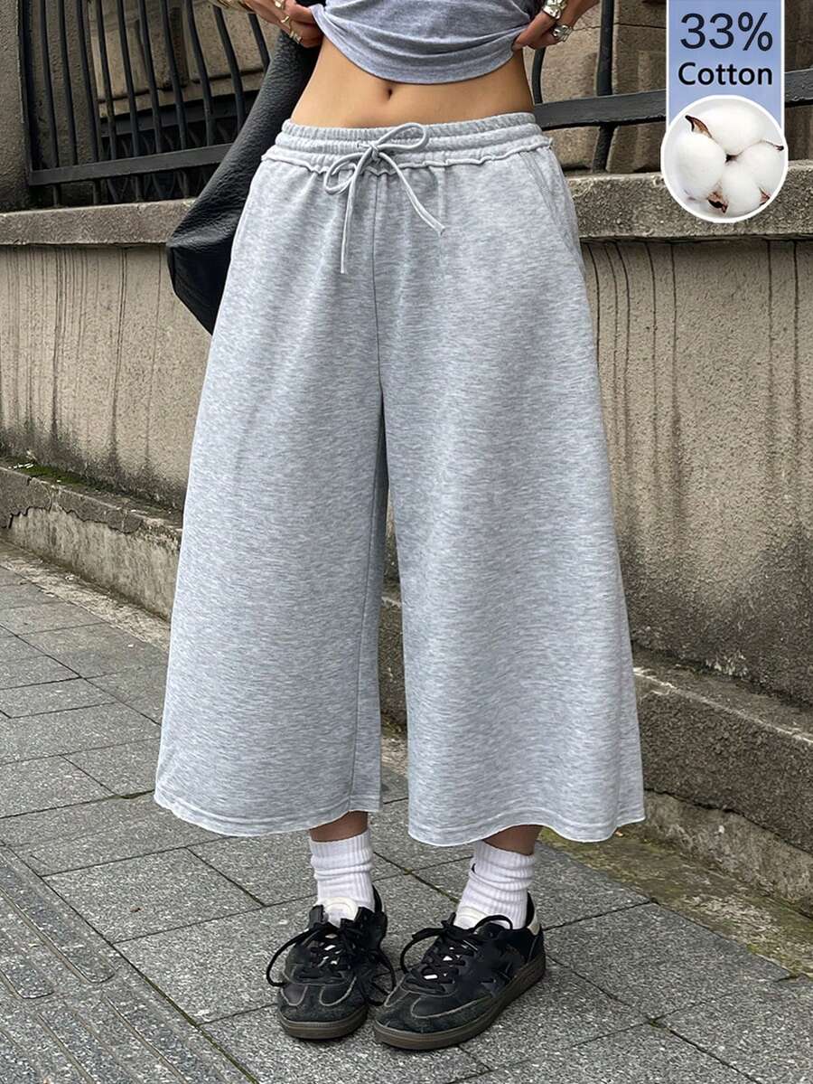 Coolane 女款春夏街頭風復古水洗磨損舒適丹寧感黑色短褲