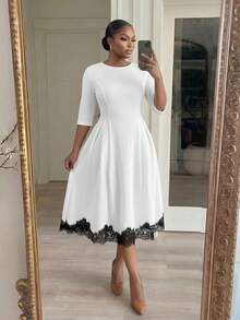 SHEIN Lady CURVE 大尺碼時尚蕾絲拼接百褶圓領洋裝 - 彩色 - 查看 1