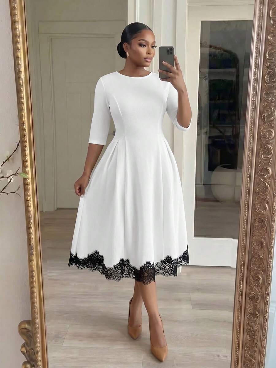 SHEIN Lady CURVE 大尺碼時尚蕾絲拼接百褶圓領洋裝 - 彩色 - 查看 1