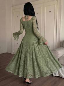 Feyla Vestido elegante de encaje de longitud media con cuello de corazón y mangas acampanadas para mujer - Verde - Ver 2