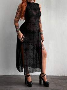 Whyspr Dunkles transparentes Mesh-Kleid mit Flockprint und Kreuzschlitz - Schwarz - Übersicht 3