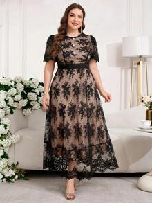Reflora Plus Size Lace Patchwork Round Neck Elegant Short Sleeve Dress - Black - View 5