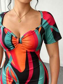 SHEIN Clasi Plus Size Women's Sweetheart Neckline All-Over Print Short Sleeve Fitted Elegant Sexy Dress, Suitable For Casual Party Cocktail Date Night Summer Red - Multicolor - View 7