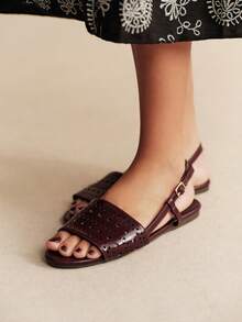Rosivie Women's Bohemian Style Buckle Design Casual Flat Sandals Summer Shoes - Laser burgundy - View 4