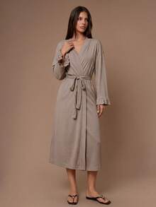 Lazeform Soft Skin-Friendly Ruffle Bell Sleeve Loose Slimming Women's Loungewear Robe - Dusty Purple - View 6