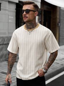 Manfinity CasualCool 男士休閒 INS 風格對比條紋紋理布料日常街頭風男友丈夫禮物週年紀念禮物夏季寬鬆版型 T 恤 - 彩色 - 查看 5