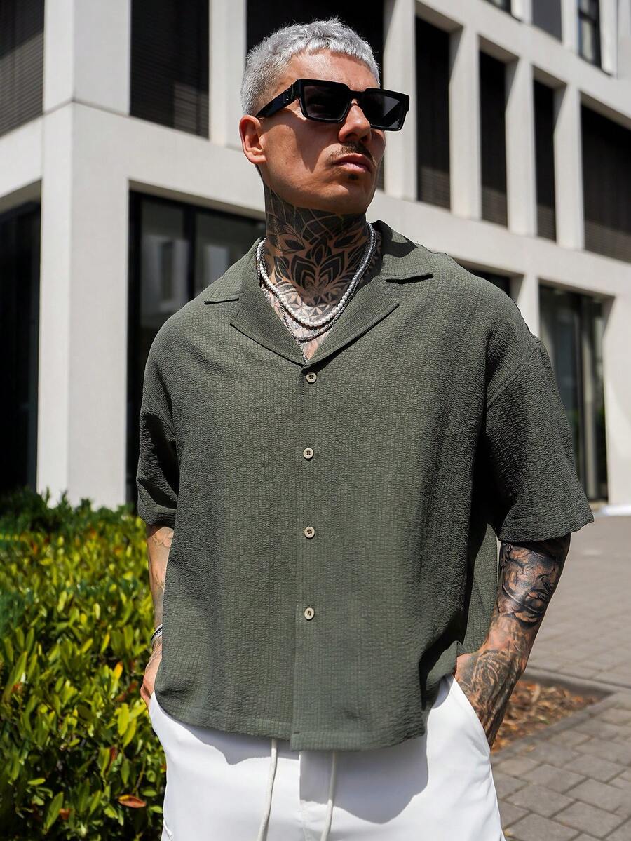 Artur Kramer 男士綠色飛梭布寬鬆前短後長的盒狀大尺寸襯衫 - 軍綠色 - 查看 1