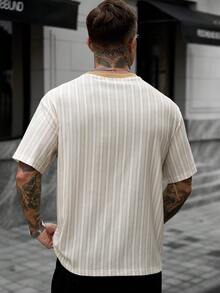 Manfinity CasualCool 男士休閒 INS 風格對比條紋紋理布料日常街頭風男友丈夫禮物週年紀念禮物夏季寬鬆版型 T 恤 - 彩色 - 查看 2