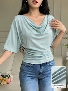 Modelyn Top de manga corta con cuello drapeado y brillo, camiseta elegante de corte corto con cintura plisada de lujo para mujer - Verde - Ver 10